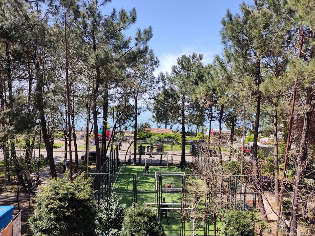 Apartment Agmashenebeli 99 Кобулети Екстериор снимка