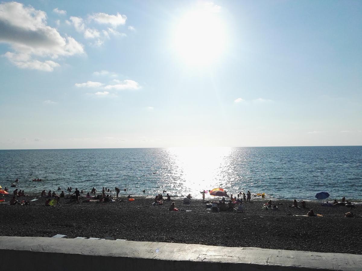 Apartment Agmashenebeli 99 Кобулети Екстериор снимка
